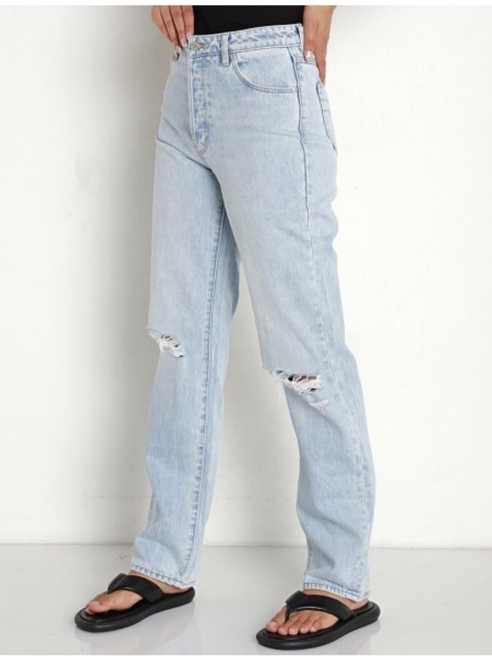 ROLLA'S Light Wash Distressed Boyfriend Jeans